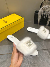FENDI BAGUETTE MINK SLIDE SLIPPER IN WHITE FUR