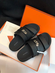 GABRIEL SANDAL MULE IN BLACK CALFSKIN