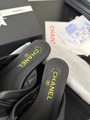 CC 25C Thong Sandal Bow Black Lambskin 233562