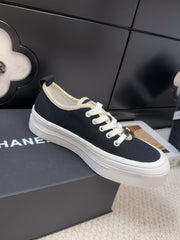 TRAINERS SHOES IN BLACK FABRIC