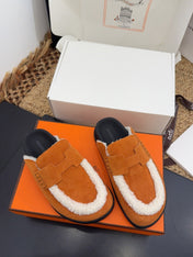 HM 25S MULE IN ORANGE SUEDE MIX WHITE SHEARLING