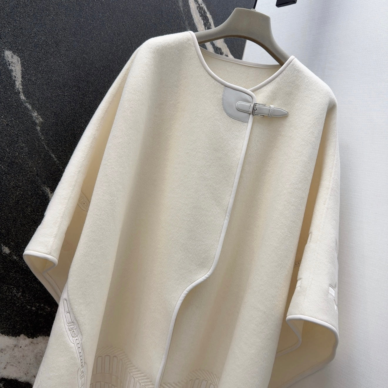 HERMES 25S CAPE COAT 007