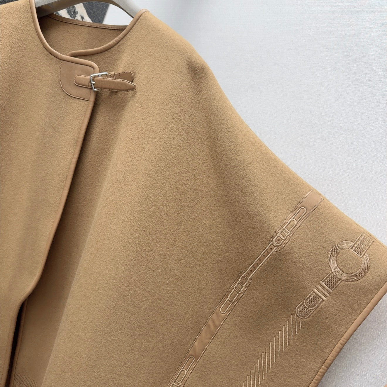 HERMES 25S CAPE COAT 008