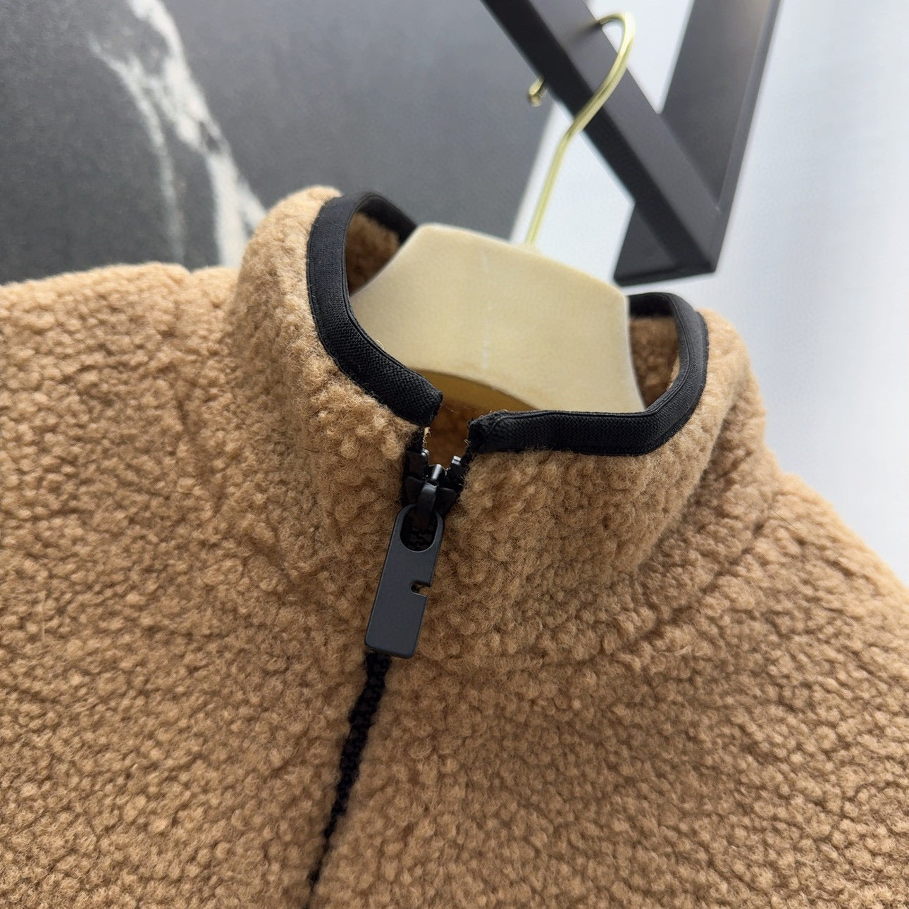 BURBERRY 25S TEDDY FLEECE VEST 0016