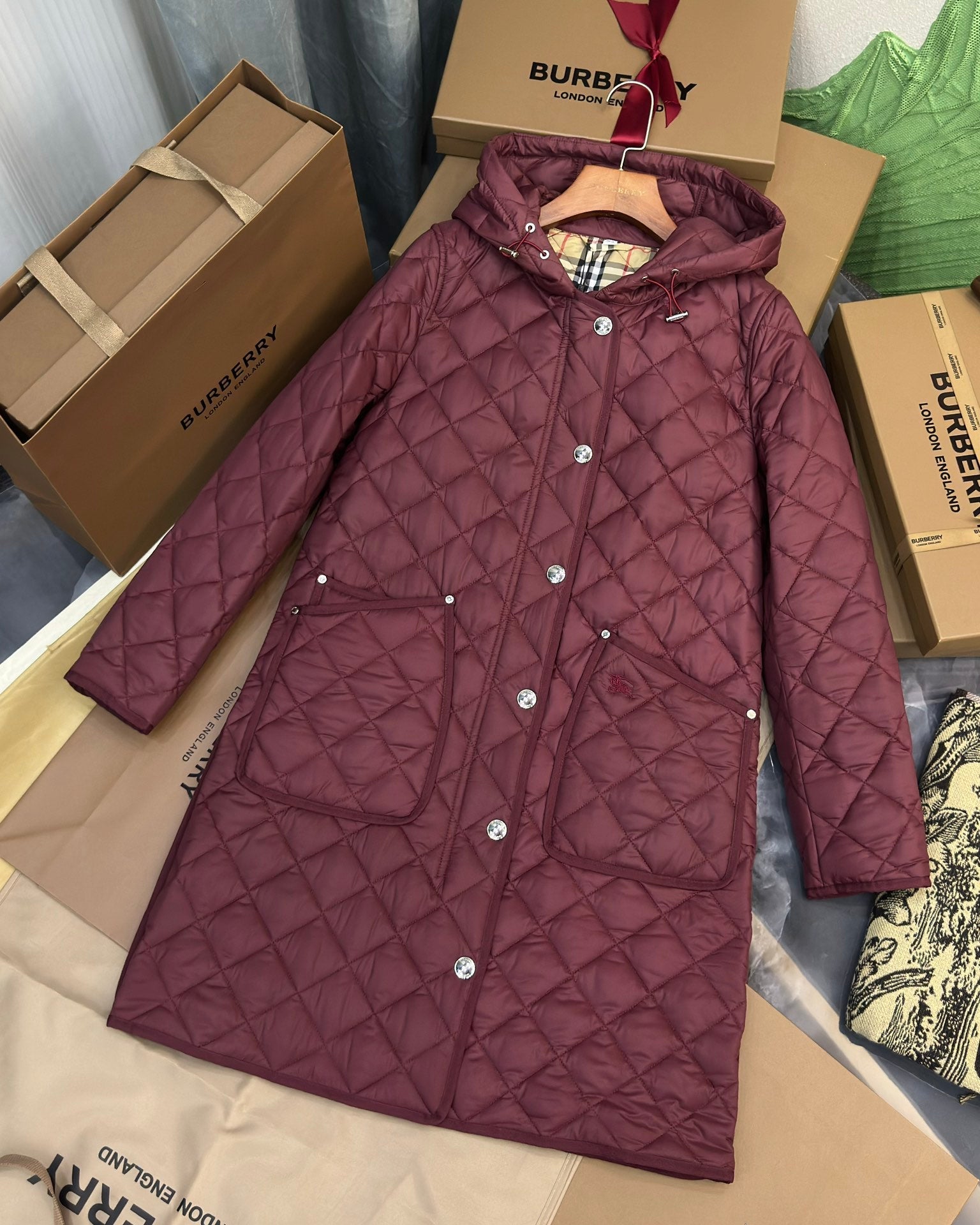 BURBERRY 25S LONG HOODED COAT 064