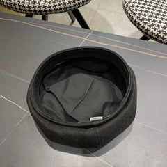 BERET HAT IN BLACK FABRIC 420941