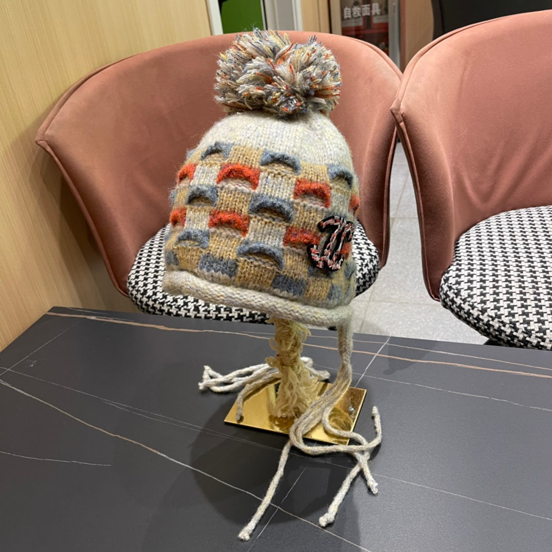 KNITTED WOOL HAT COLORFUL 425766