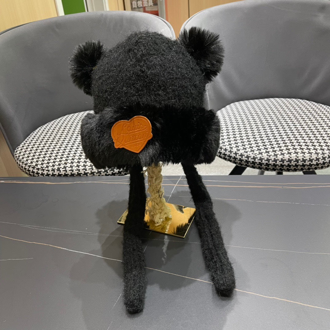 BEANIE HAT IN BLACK WOOL AND LAMB FUR 427792