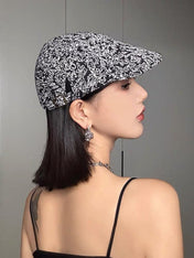 BAKER BOY CAP IN BLACK MIX WHITE FABRIC 431519