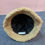 BUCKET HAT IN CAMEL BEIGE FLEECE 436570