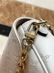 WALLET ON CHAIN IVY 23 IN WHITE MONOGRAM PERFORATED CALFSKIN GOLD HARDWARE