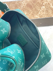 LOCKER DOPP KIT 28 IN GREEN MONOGRAM HERITAGE CANVAS