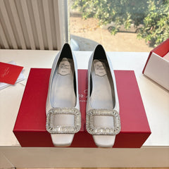 BELLE VIVIER BALLERINAS IN PLATINUM SILK
