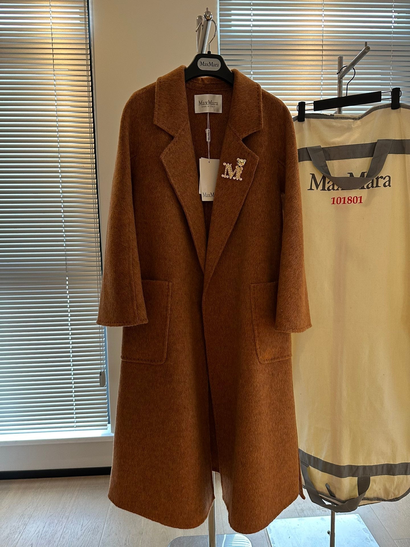 MAX MARA 25S CASHMERE COAT 196