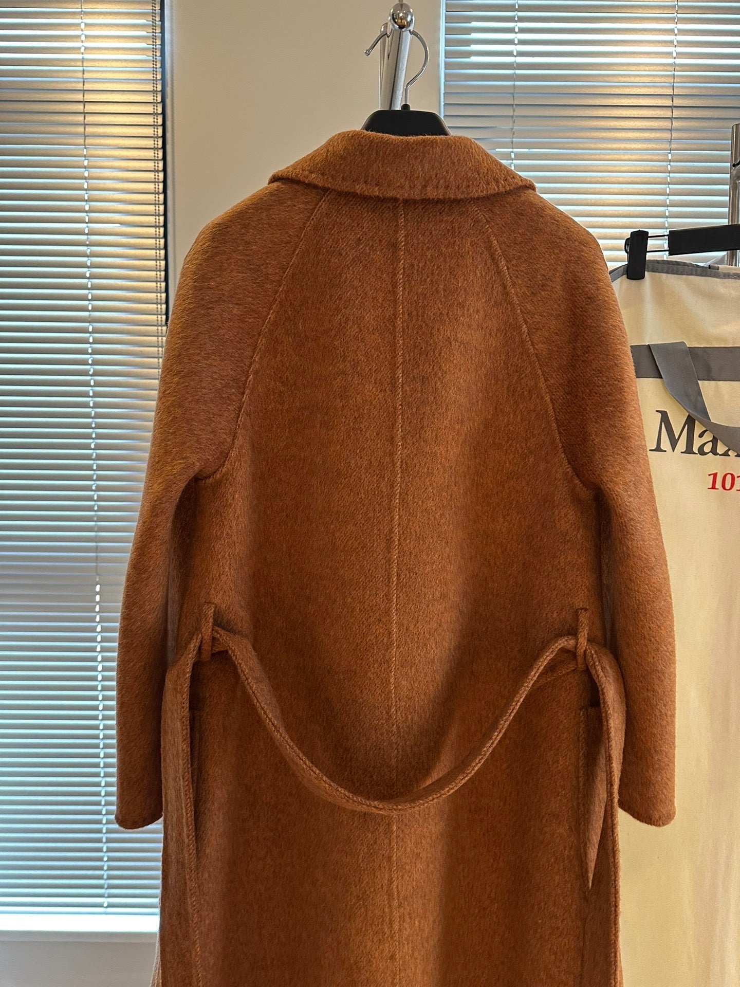 MAX MARA 25S CASHMERE COAT 196