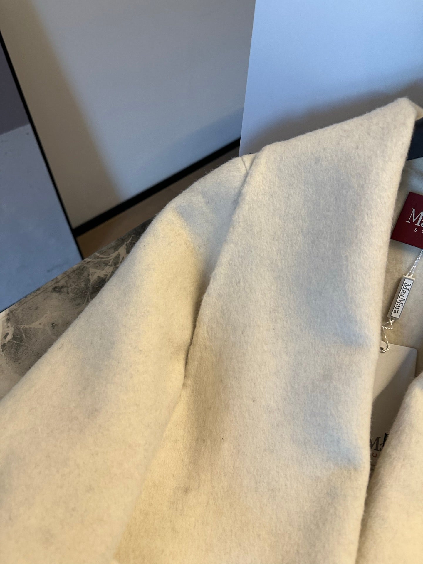 MAX MARA 25S CASHMERE COAT WITH FOX FUR TRIM 204