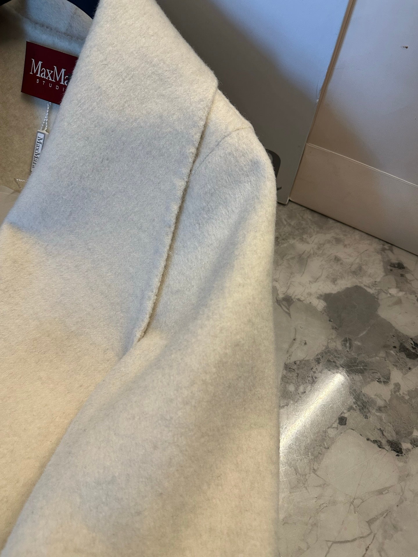 MAX MARA 25S CASHMERE COAT WITH FOX FUR TRIM 204