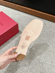 VLOGO CUT-OUT WHITE CALFSKIN SLIDE SANDAL