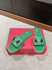 VLOGO CUT-OUT EMERALD GREEN CALFSKIN SLIDE SANDAL