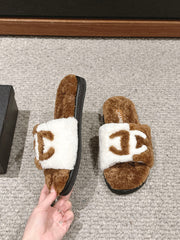 CC SLIPPERS IN CIDER BROWN MIX WHITE FLEECE