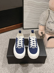 LACE-UP SNEAKERS IN NAVY BLUE CANVAS