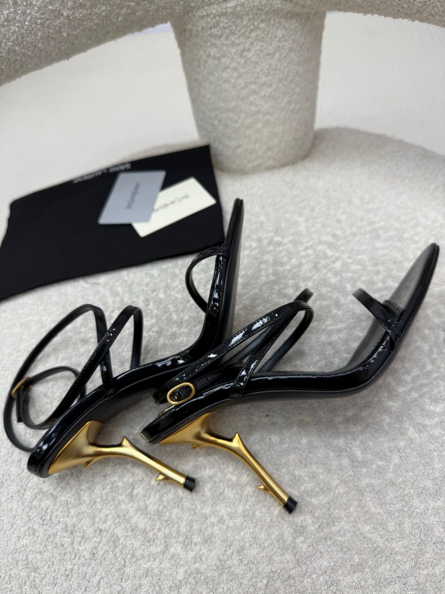 YSL 25S STRAPPY HIGH-HEEL SANDALS 95 MM IN BLACK SHINY LAMBSKIN