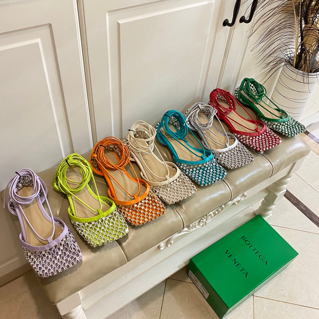 LACE-UP FLAT SANDAL IN NEON YELLOW METALLIZED MESH AND LEATHER WITH RHINSTONES