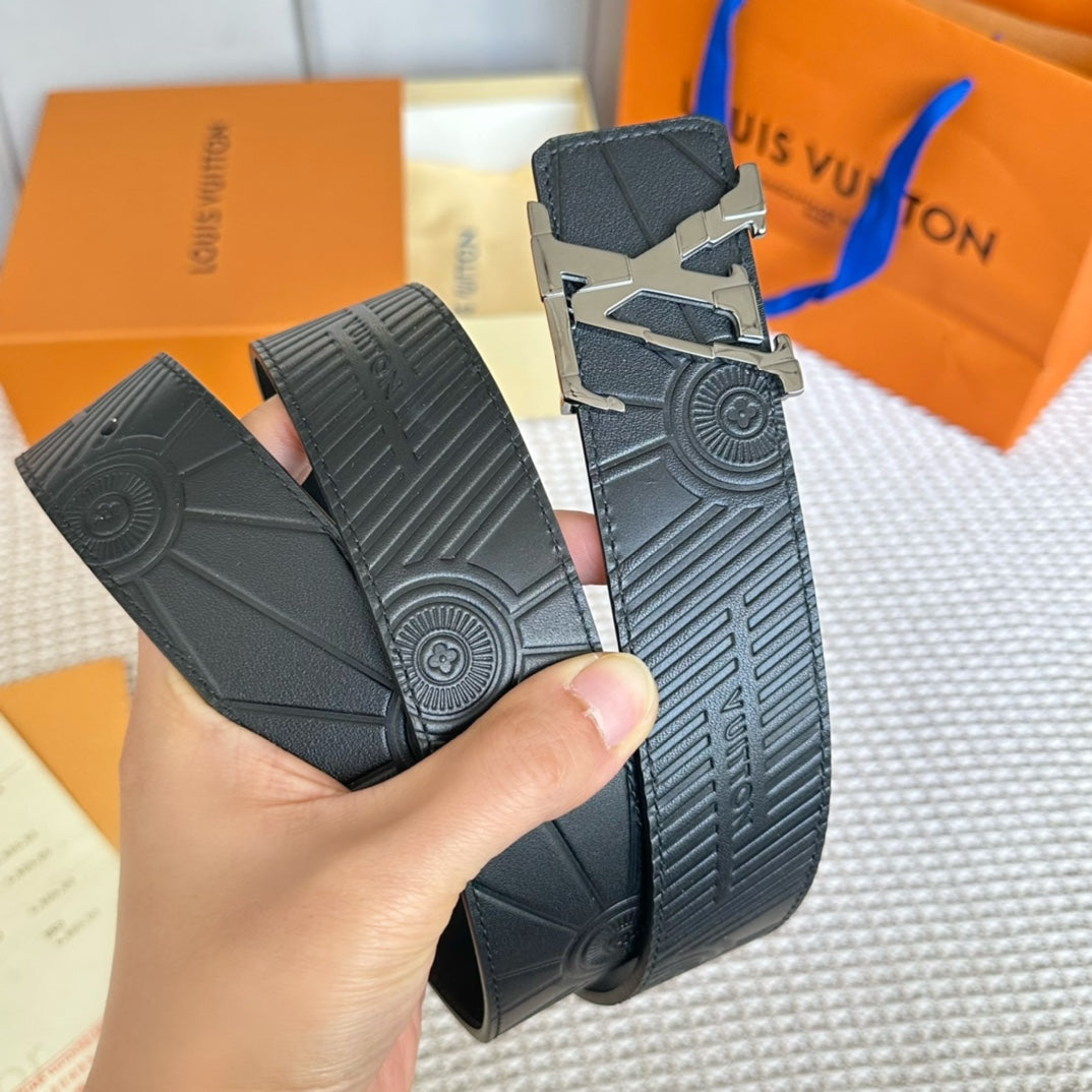 LV 25S BELT 40 MM IN BLACK CALFSKIN 593226