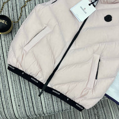 MONCLER 25S SLEEVELESS STAND-COLLAR JACKET 226