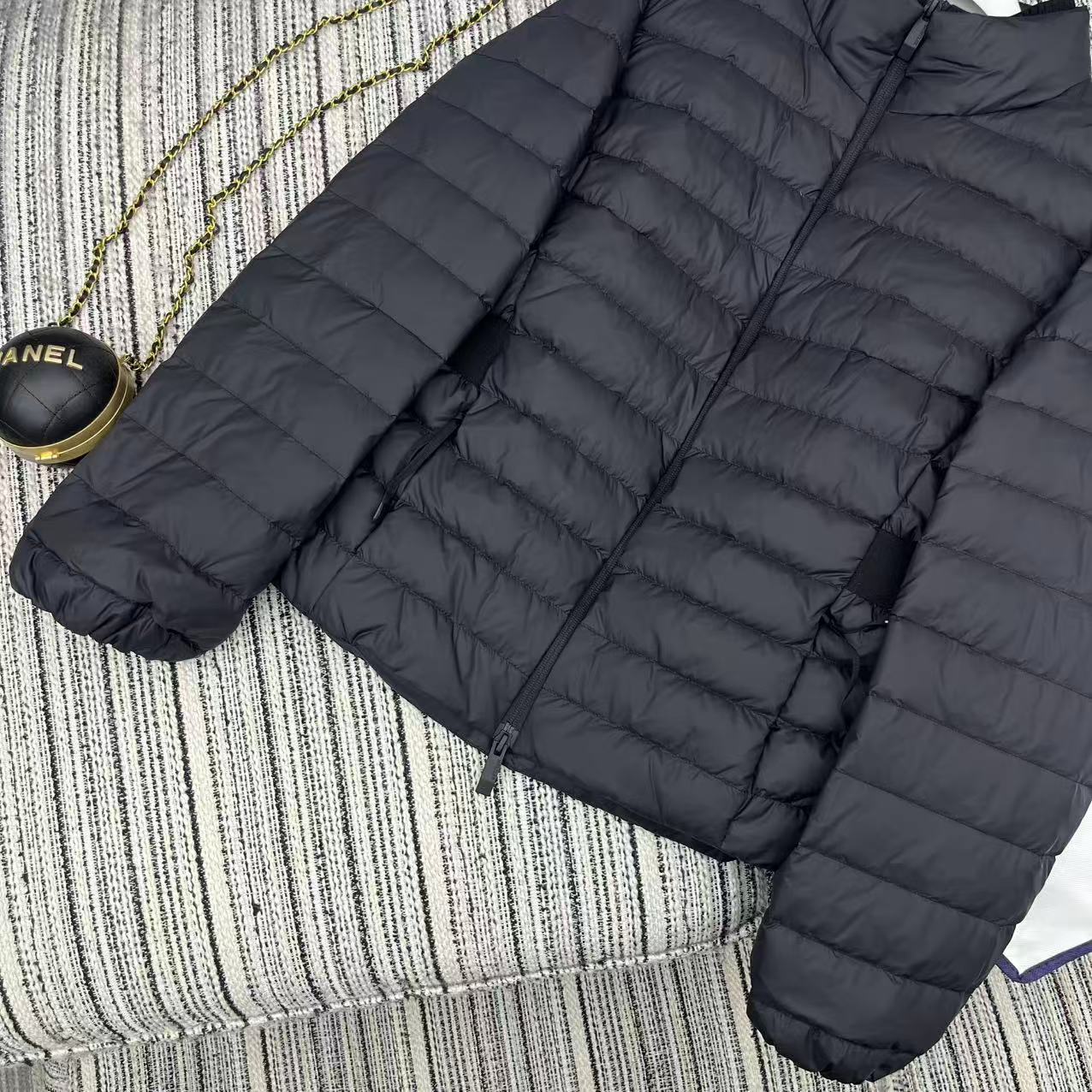 MONCLER 25S JACKET IN BLACK 005