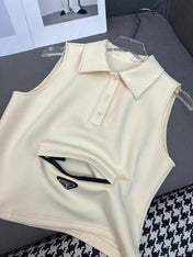 MATCHING SET WITH SLEEVELESS TOP AND SHORT SKIRT