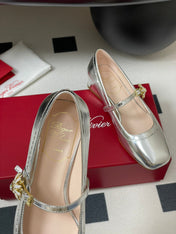 TRÈS VIVIER MARY JANE PUMPS IN SILVER PATENT CALFSKIN