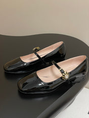 TRÈS VIVIER MARY JANE PUMPS IN BLACK PATENT CALFSKIN