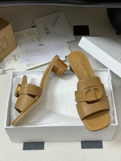 DIOR HIGH HEEL CLASSIC MONTAIGNE 40 MM 25S IN LIGHT BROWN LAMBSKIN WITH CD LOGO