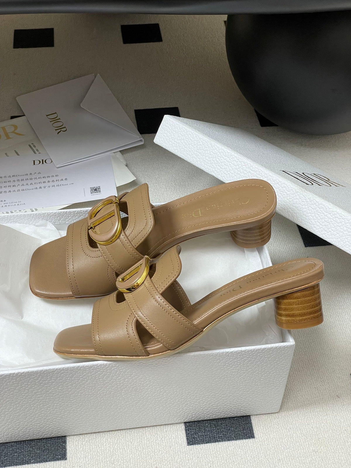 DIOR HIGH HEEL CLASSIC MONTAIGNE 40 MM 25S IN BROWN LAMBSKIN WITH CD LOGO