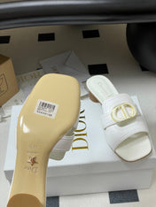 DIOR HIGH HEEL CLASSIC MONTAIGNE 40 MM 25S IN WHITE LAMBSKIN WITH CD LOGO