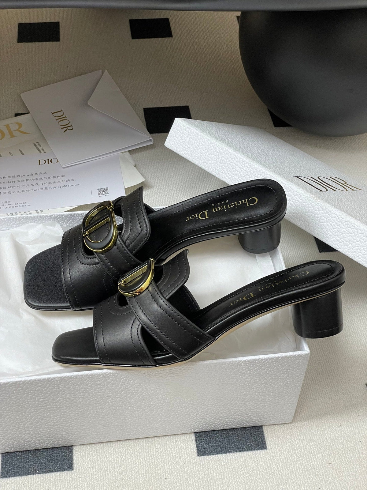 DIOR HIGH HEEL CLASSIC MONTAIGNE 40 MM 25S IN BLACK LAMBSKIN WITH CD LOGO