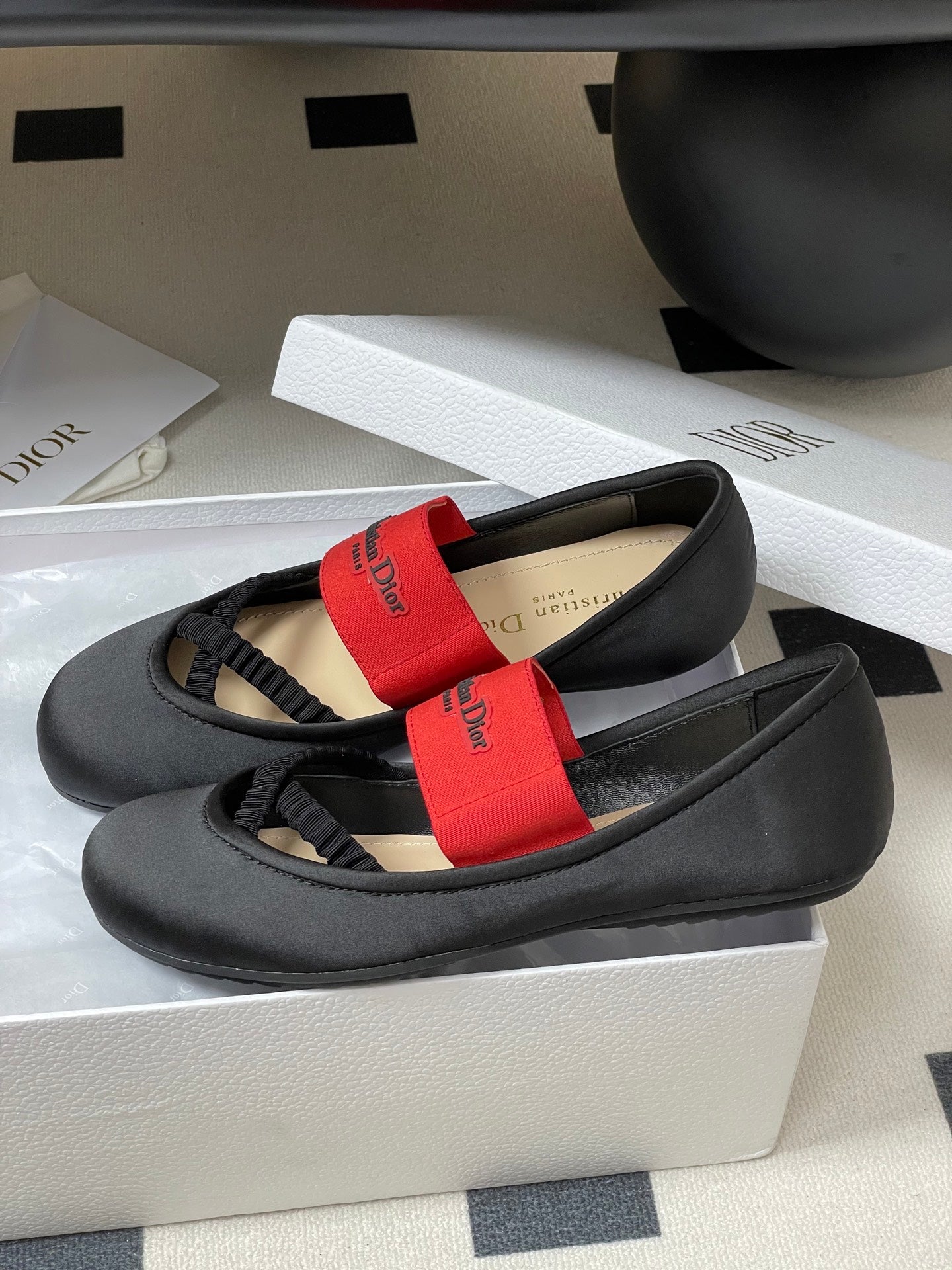 DIOR STRETCH BALLET FLATS 25S IN BLACK MIX RED FABRIC