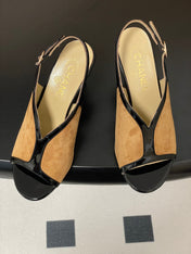 CC HIGH HEELS 85MM IN BROWN AND BLACK SUEDE