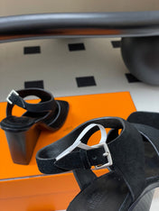 HM 25S KALYA WEDGE SANDAL 100 MM IN BLACK SUEDE