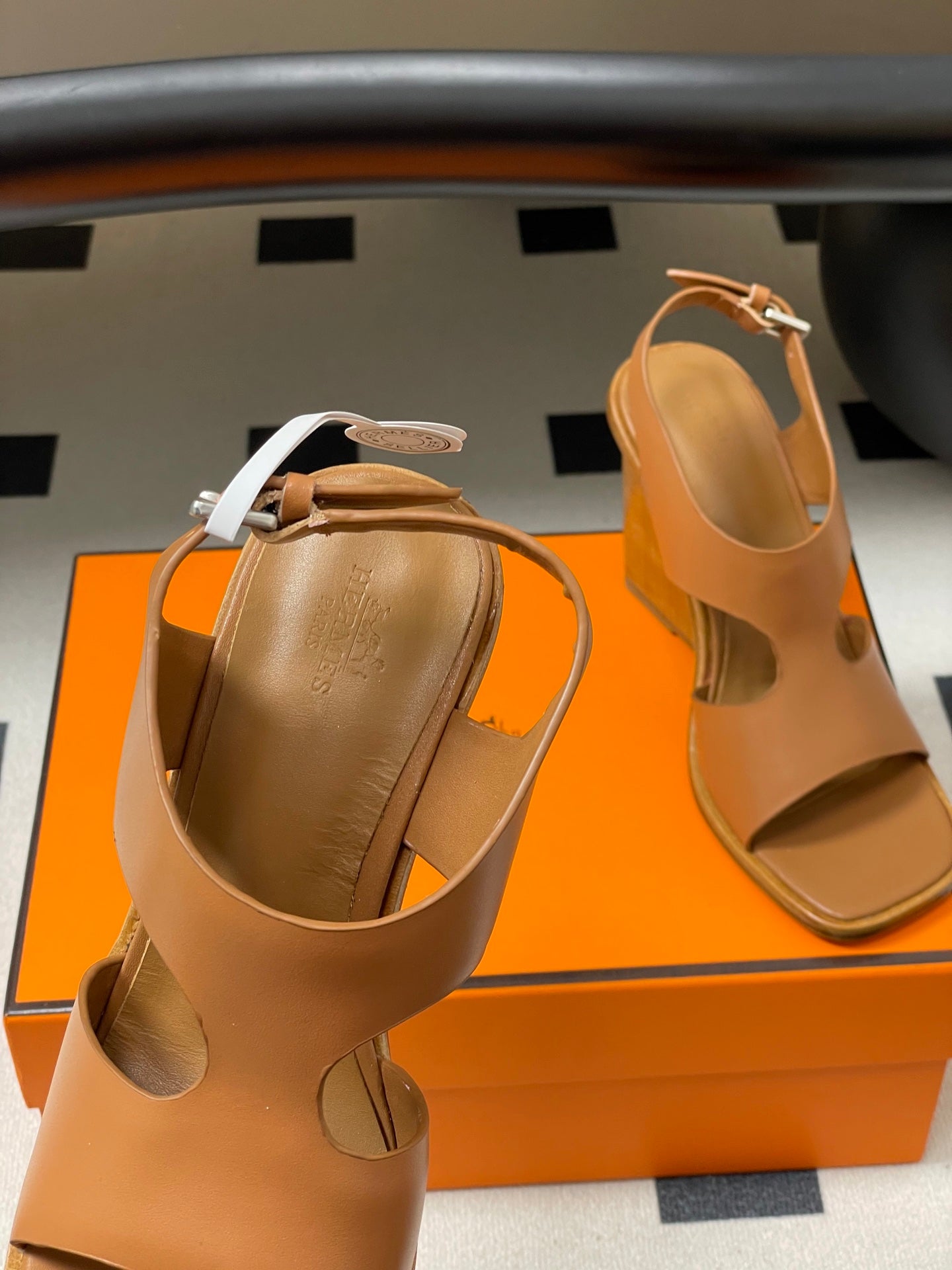 HM 25S KALYA WEDGE SANDAL 100 MM IN BROWN LAMBSKIN