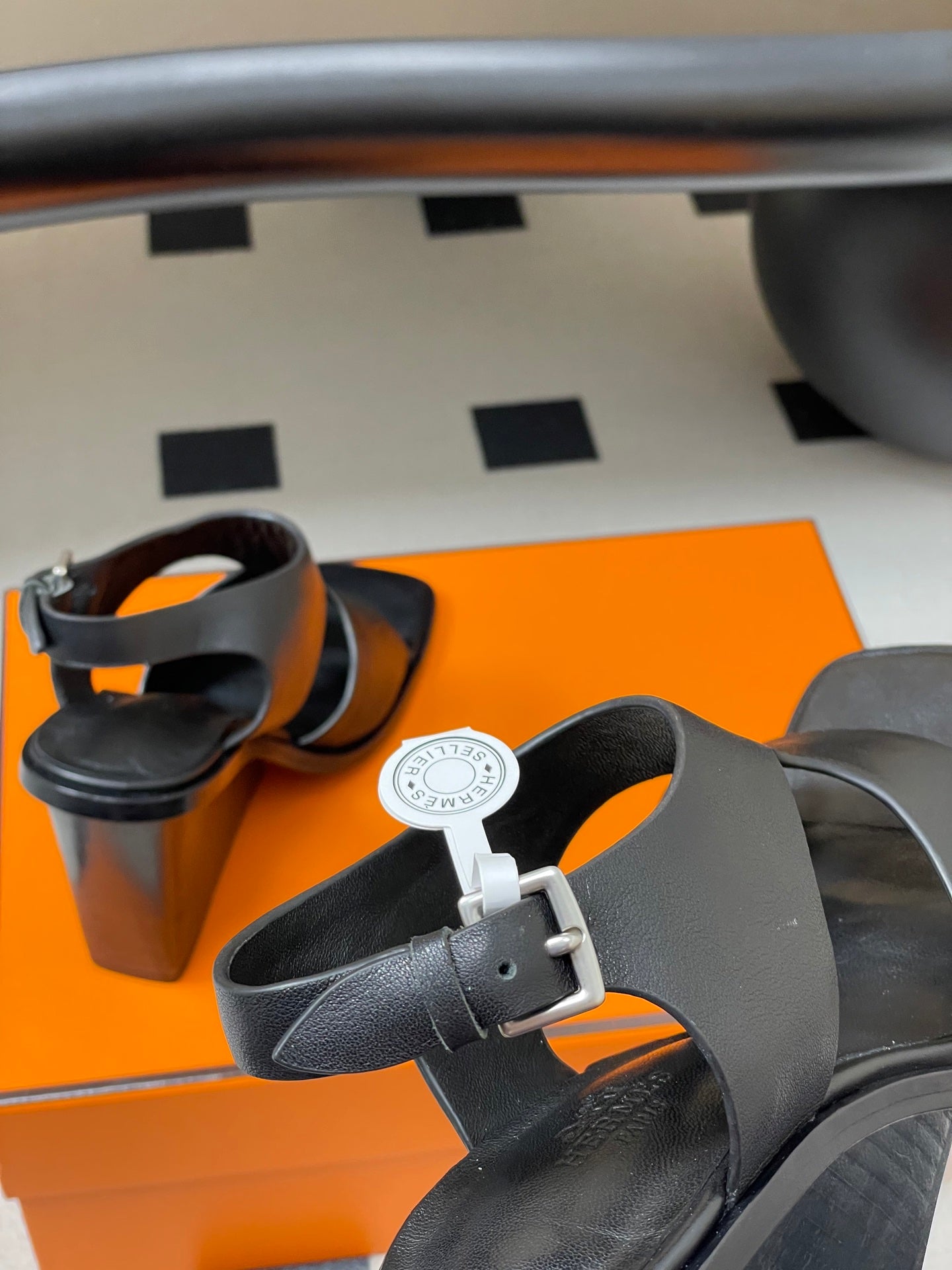 HM 25S KALYA WEDGE SANDAL 100 MM IN BLACK LAMBSKIN