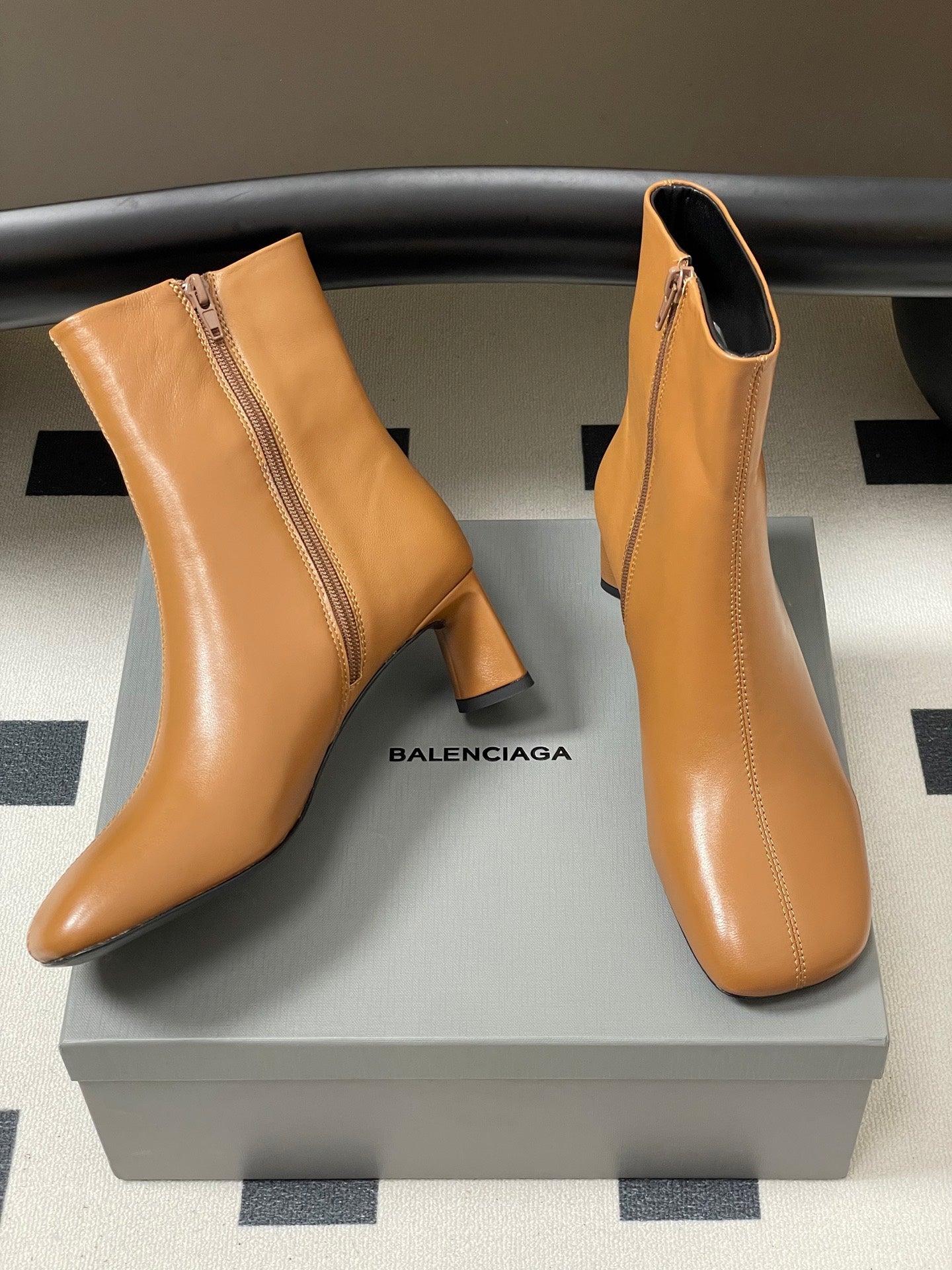 BALENCIAGA 25S ANKLE BOOTS 65 MM IN LIGHT BROWN COW LEATHER