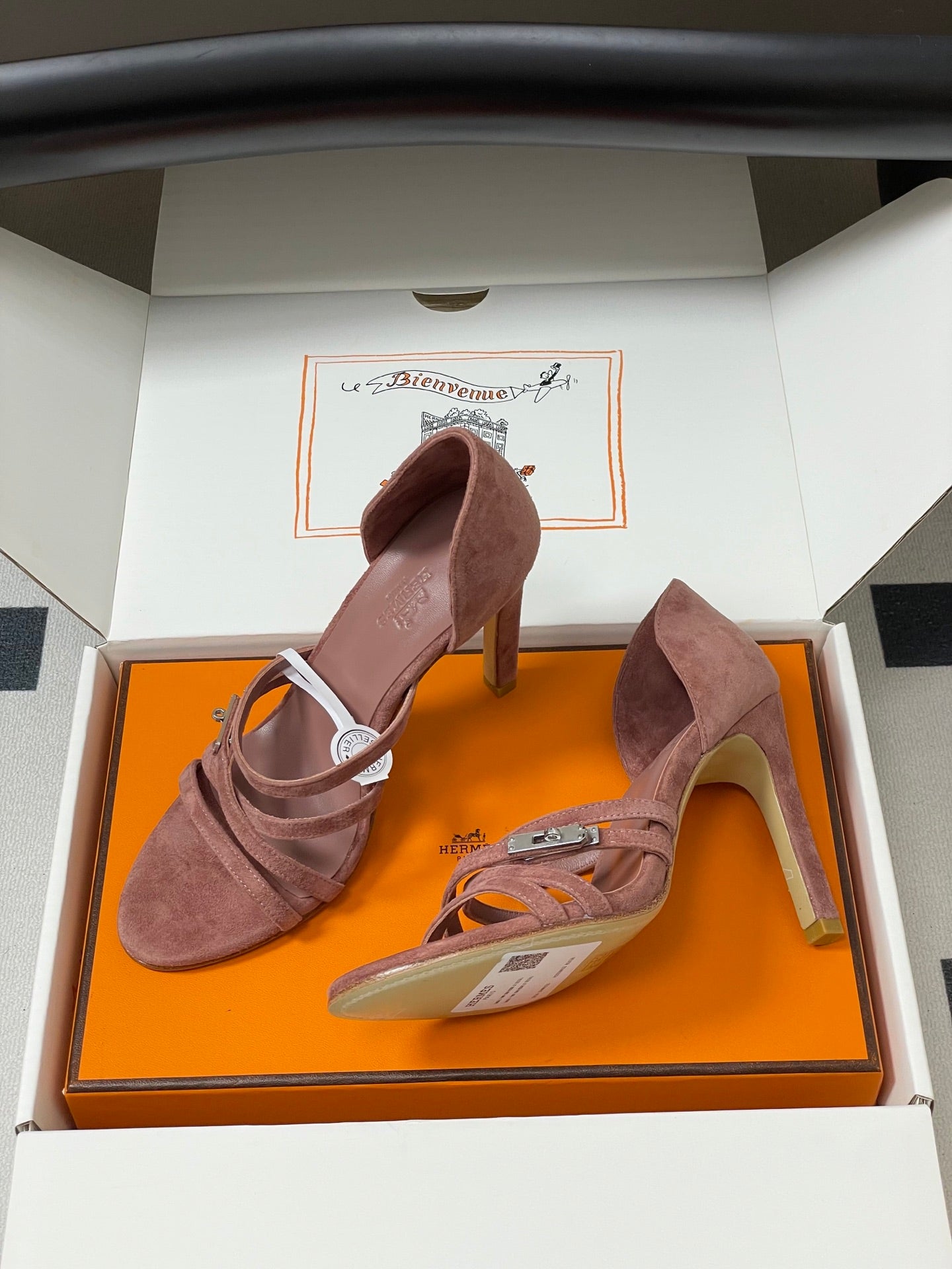 HM 25S HIGH-HEEL SANDAL 105 MM IN PEACHY PINK SUEDE