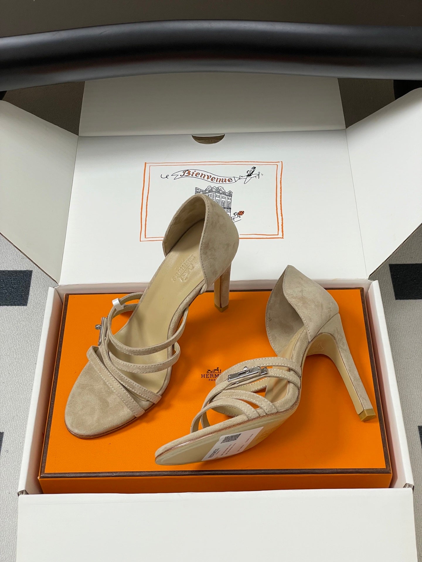 HM 25S HIGH-HEEL SANDAL 105 MM IN BEIGE SUEDE