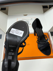 HM 25S HIGH-HEEL SANDAL 105 MM IN BLACK SUEDE