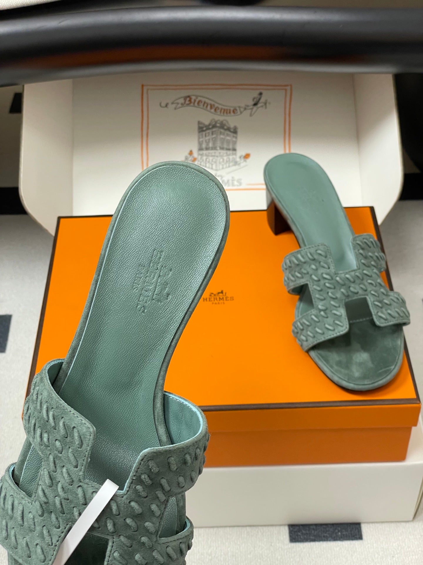 HM 25S ORAN HIGH‑HEEL SANDAL IN MUTED MINT GREEN SUEDE AND LAMBSKIN