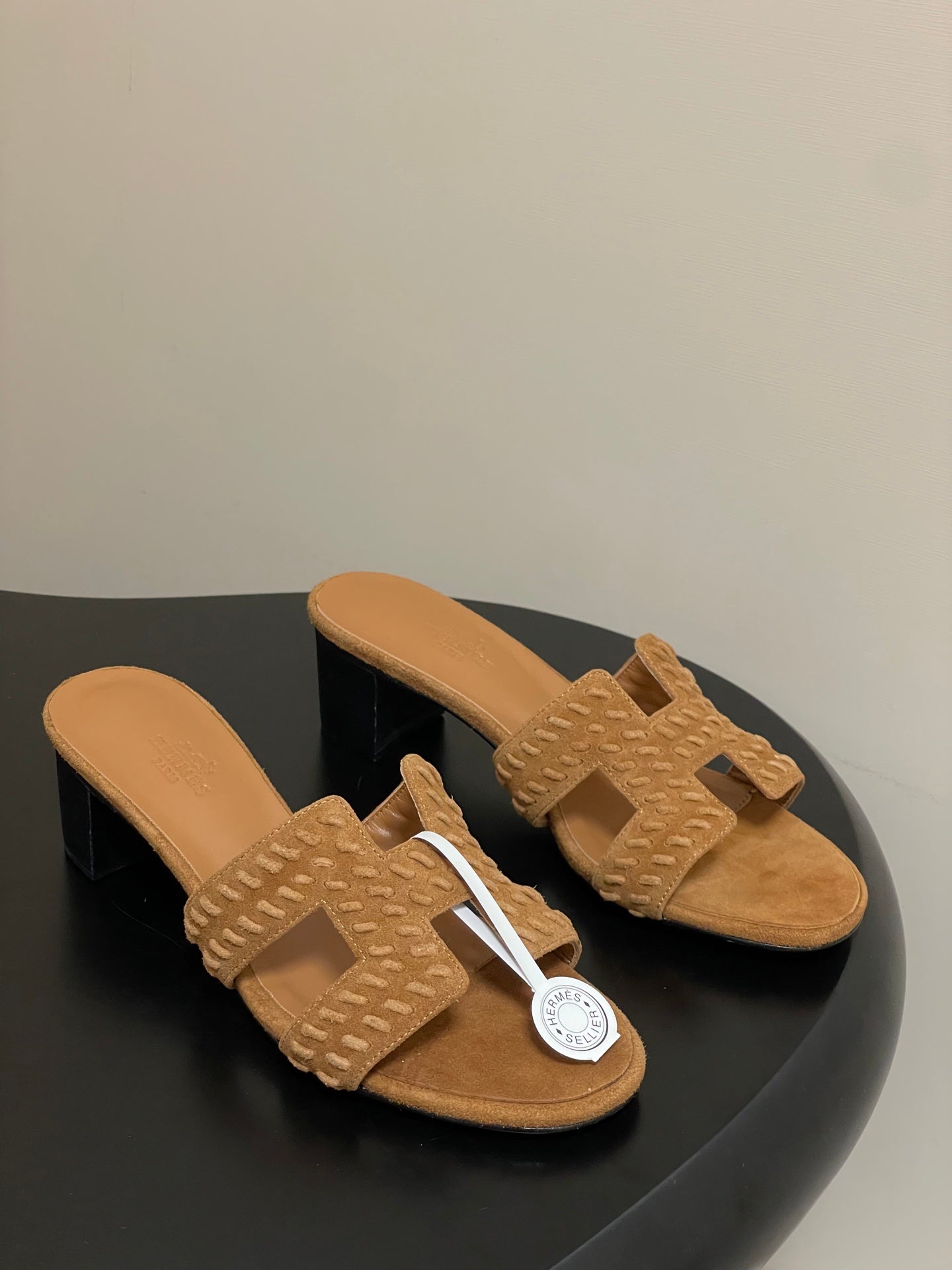 HM 25S ORAN HIGH‑HEEL SANDAL IN LIGHT BROWN SUEDE AND LAMBSKIN