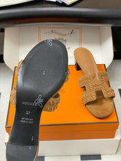 HM 25S ORAN HIGH‑HEEL SANDAL IN LIGHT BROWN SUEDE AND LAMBSKIN