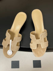 HM 25S ORAN HIGH‑HEEL SANDAL IN BEIGE SUEDE AND LAMBSKIN